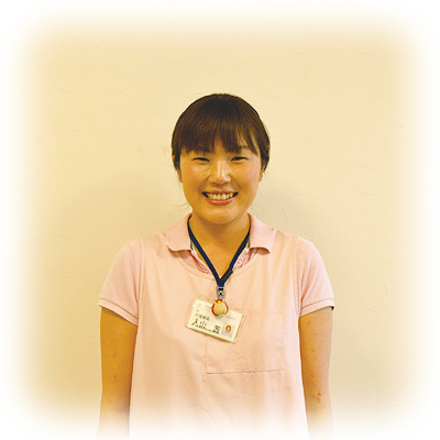 デイサービスセンター うめの小町　介護職員　入山 茜さん