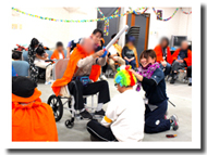 プログラム8：叩いて守って！職員危機一髪�