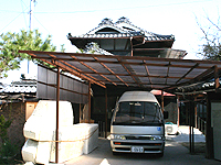 民家　三角の家